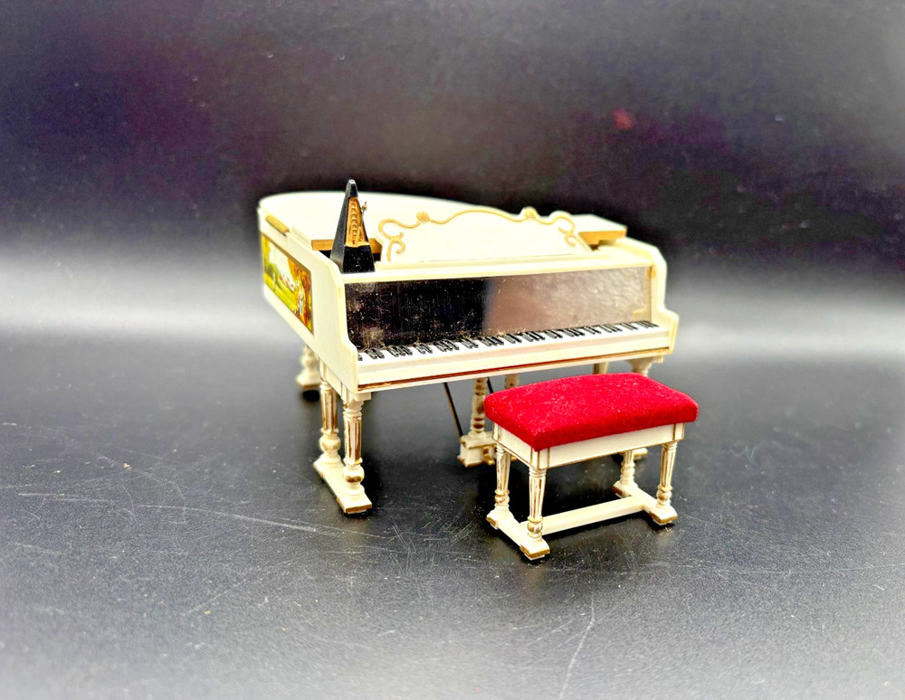 Vtg Dollhouse Petite Princess Royal Grand Piano Bench Top Opens 4424-5 400